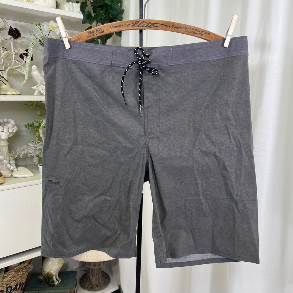 NWT Iron and Resin Grey Board Shorts